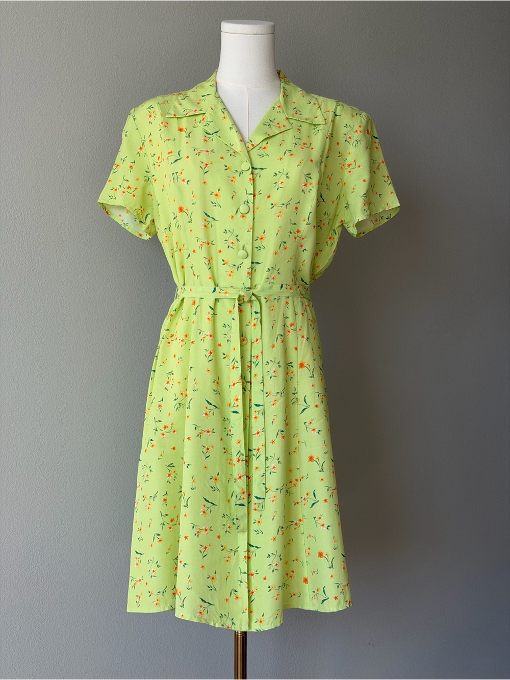 Vintage Harlow Dresses Rayon Lime Green Floral Button-Front Dress - 8